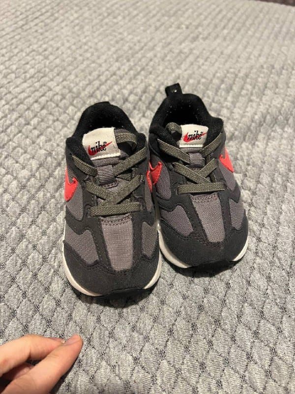 Кроссовки Nike р-р 22 US 6C 3