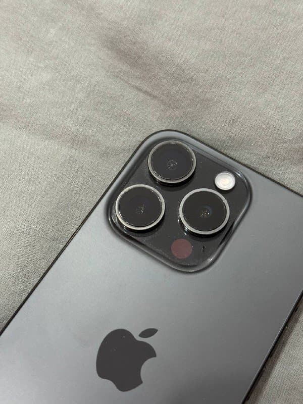 iPhone 15 Pro Max 512GB Black Titanium, iPhone 15 Pro 128GB Black Titanium, Xbox Series X 7