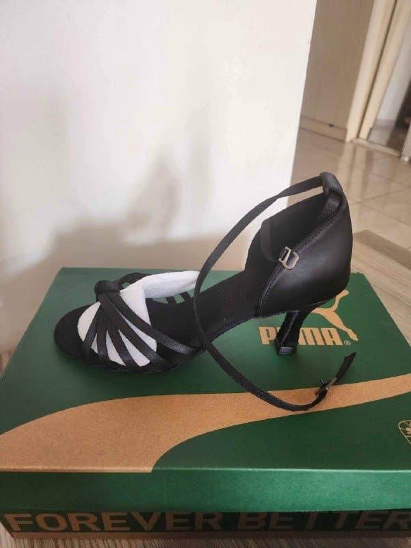 Туфли для танцев латина бежевые 38, чёрные 38 5