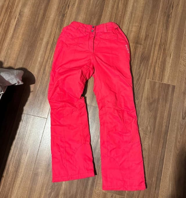 Женский сноубордический костюм размер M