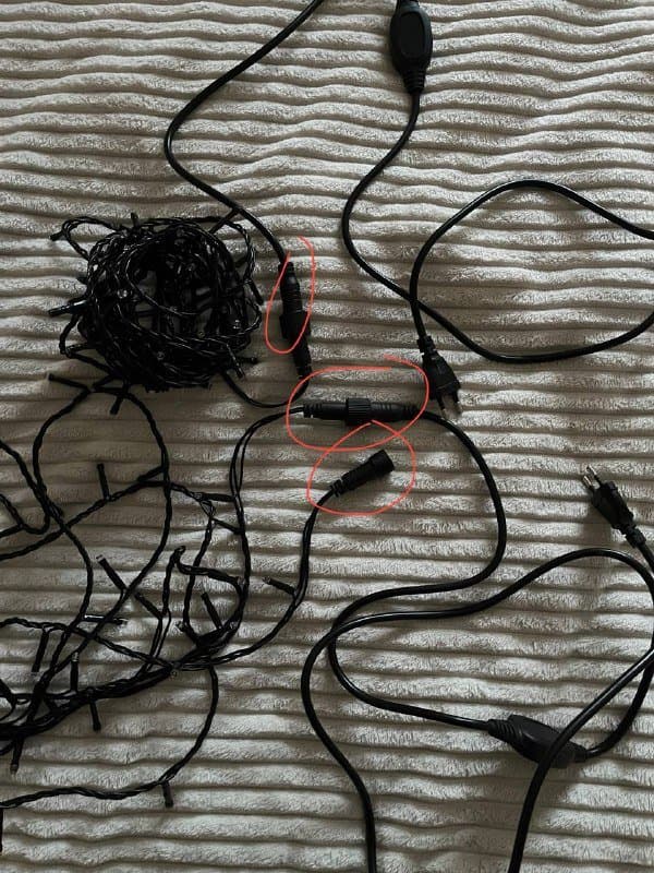 Гирлянды огоньки белый провод, черные провода 4