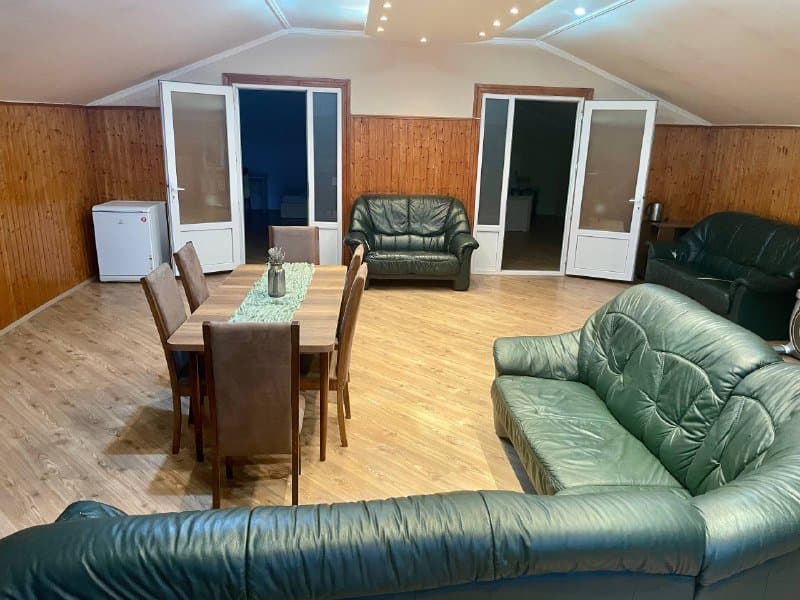 Сдаётся апартаменты 105кв в Авлабаре 4