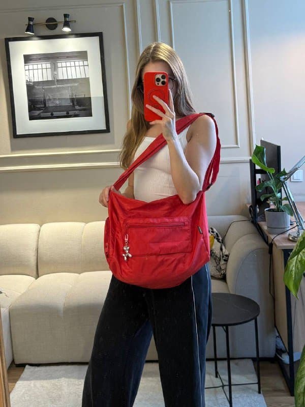 Спортивная сумка, свитшоты Nike Air Jordan, ветровка Puma, футболка Nike Jordan