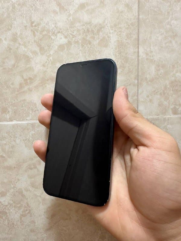 iPhone 12 черный 64GB 5