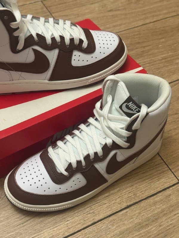 Кроссовки Nike 41 EU