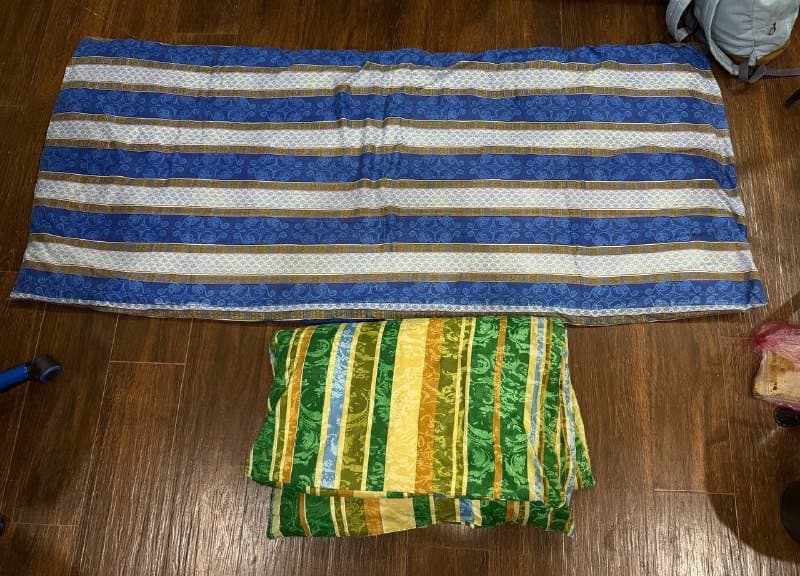 Одноместные матрасы зелёный и синий 2