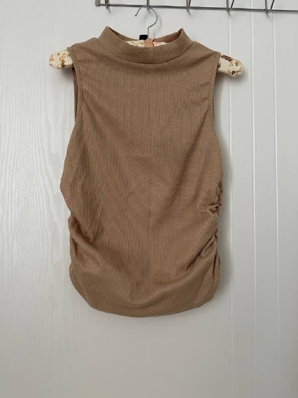 топ SHEIN размер L, топ Zara размер S, топ черный размер М