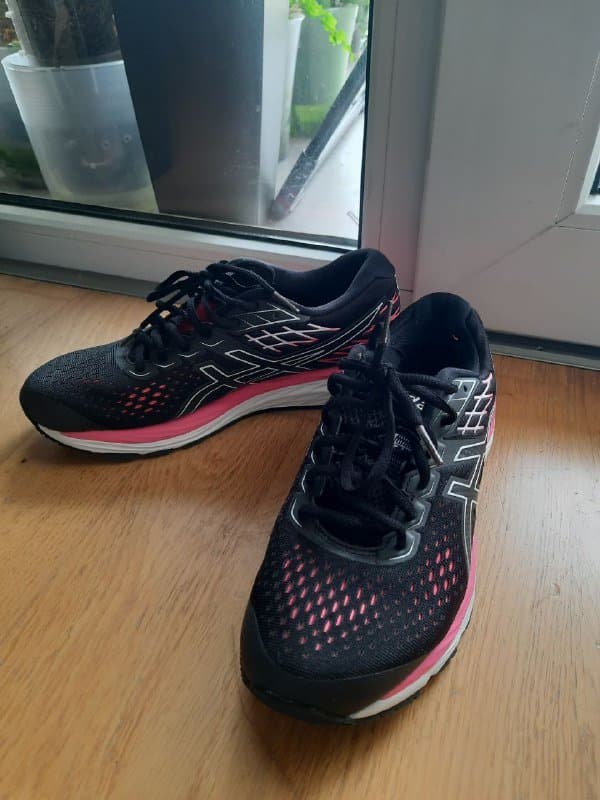 Кроссовки asics женские 5