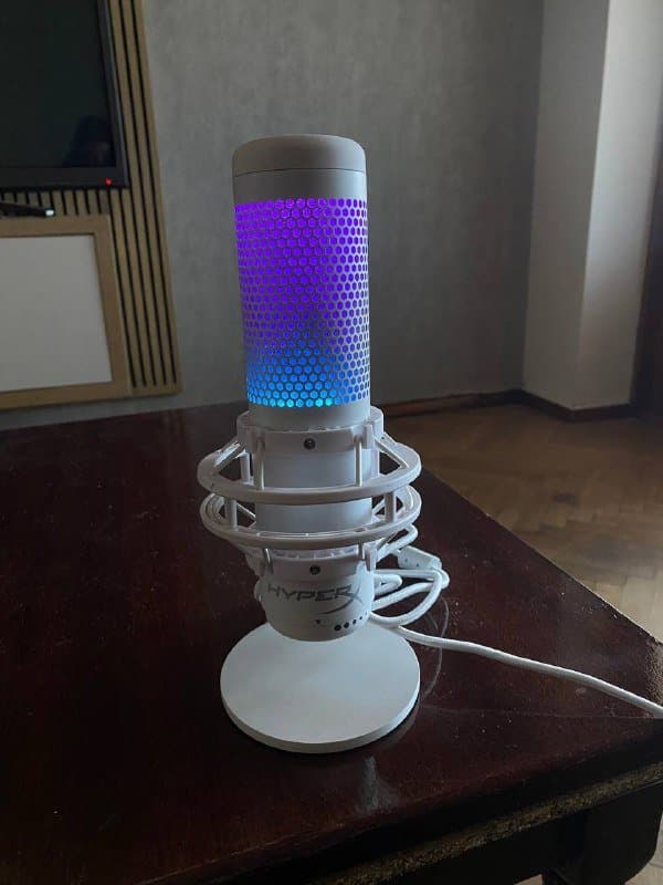 Микрофон HyperX QuadCast S белый RGB USB