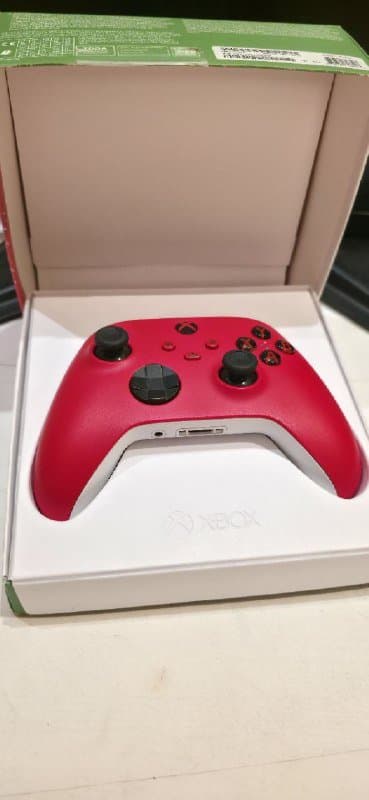 Красный геймпад почти новый, камуфляжный с дрифт аналог 1