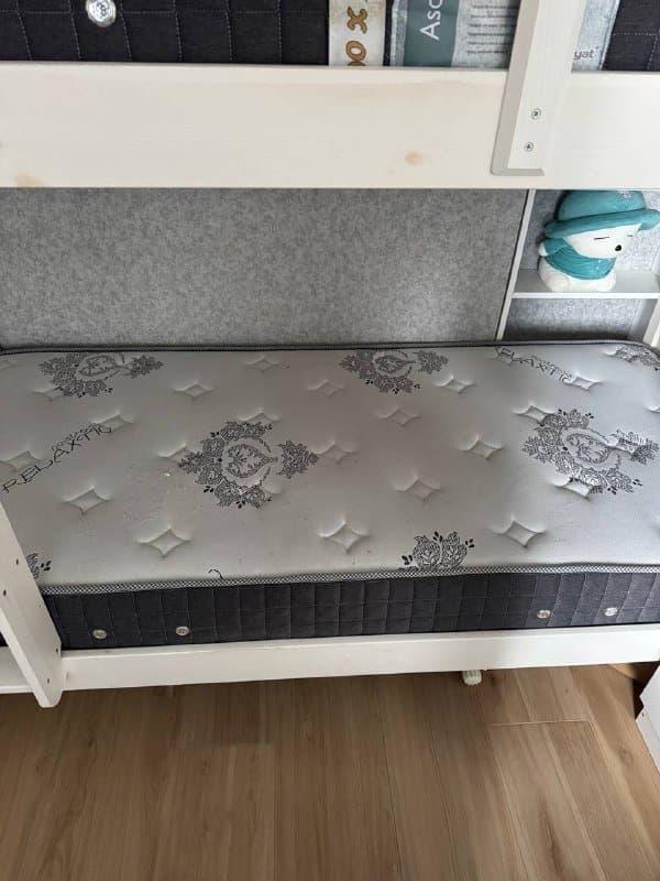 Двухъярусная кровать с ортопедическими матрасами 2