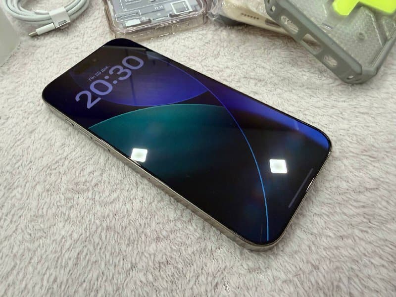 iPhone 16 Pro Max 256 ГБ натуральный титан 2