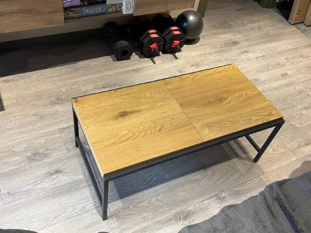 Кофейный столик JUSK с металлическим каркасом