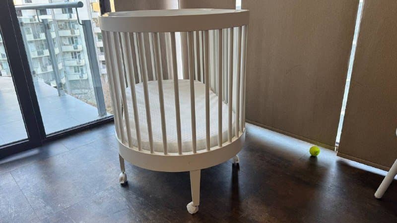 Итальянская детская кровать трансформер с матрасами и мягким бортиком 4