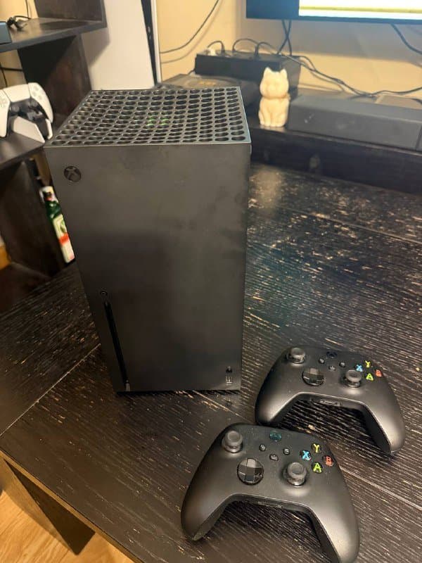 XBOX Series X, 2 геймпада, коробка