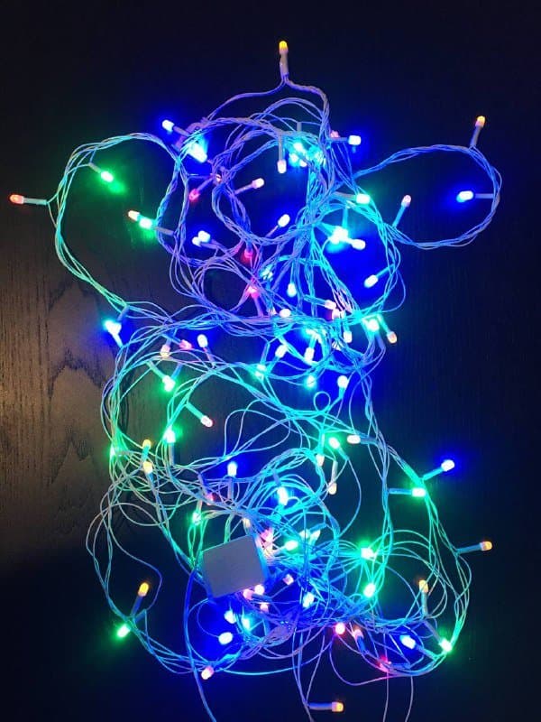 Елка искусственная с игрушками и гирляндой 4