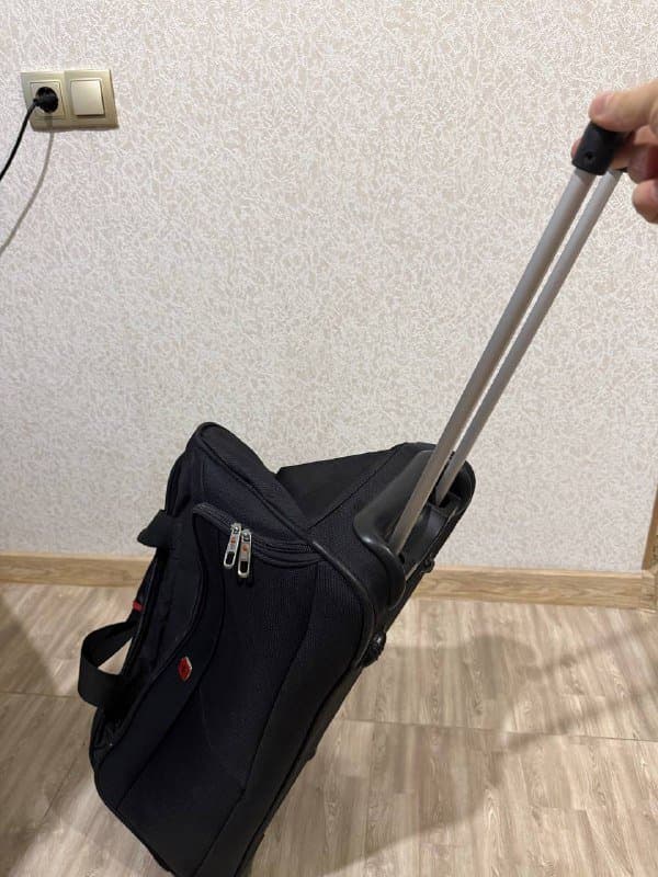 Чемодан на колёсах, сумка на колёсах 4