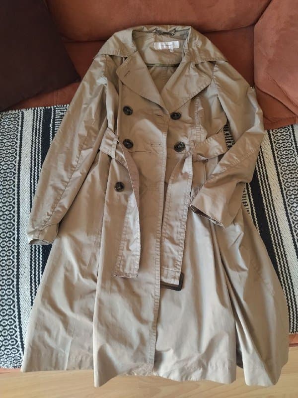 Бежевый трэнч Zara