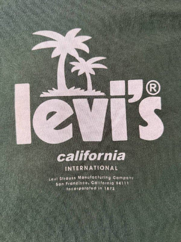 Футболка Levis с принтом 3