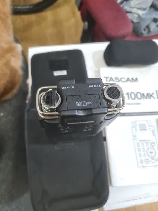 Профессиональный рекордер Tascam DR-100 MK2 6