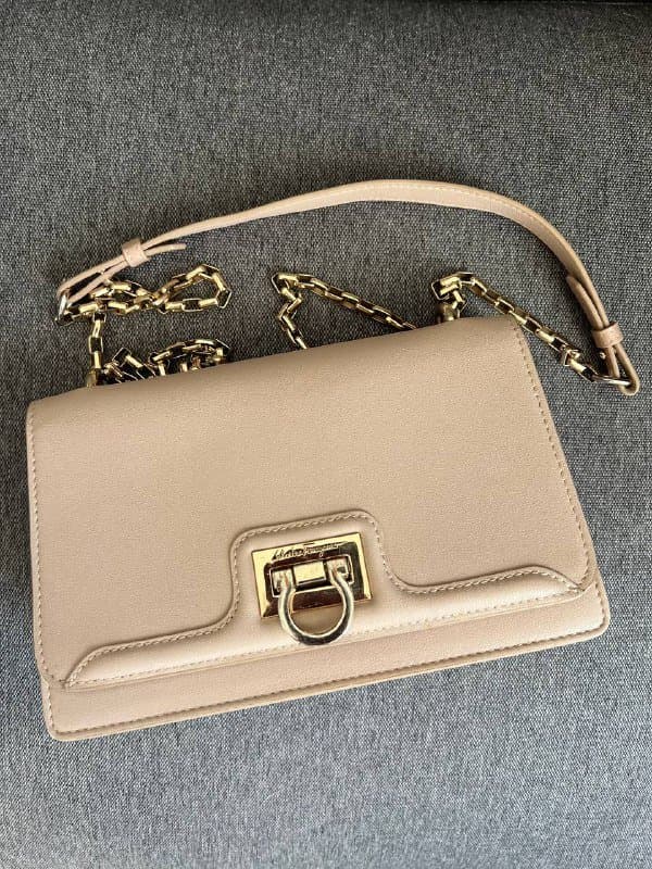 Сумочка Ferragamo 1