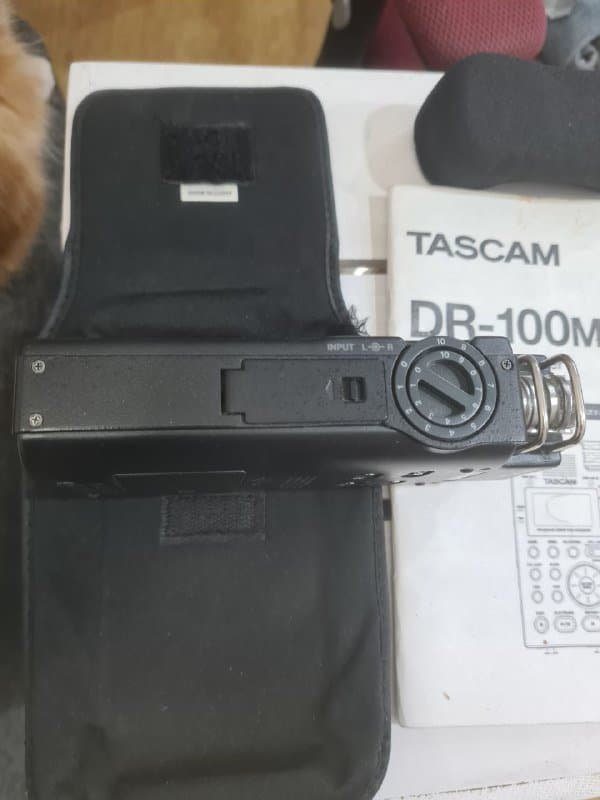 Профессиональный рекордер Tascam DR-100 MK2 4