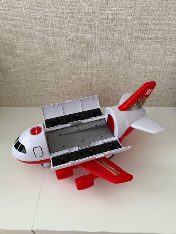 Грузовой самолет игрушка музыкальный светящийся 1