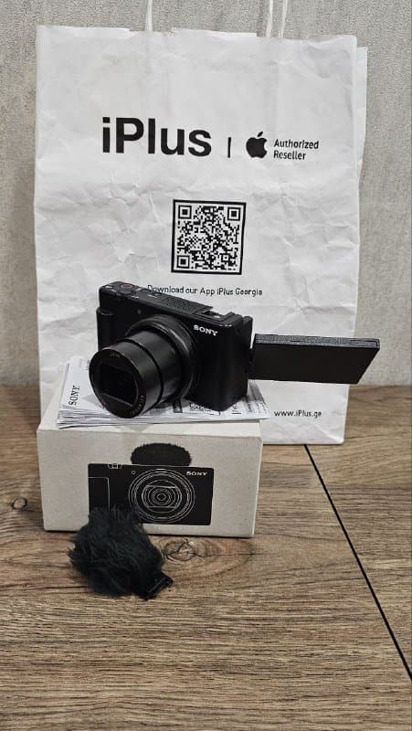 Фотоаппарат Sony с картами памяти