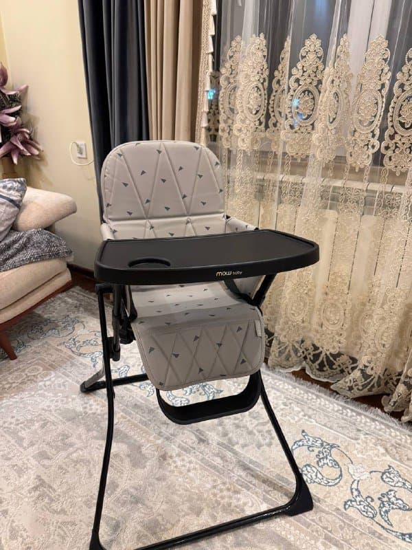 Детский стульчик для кормления