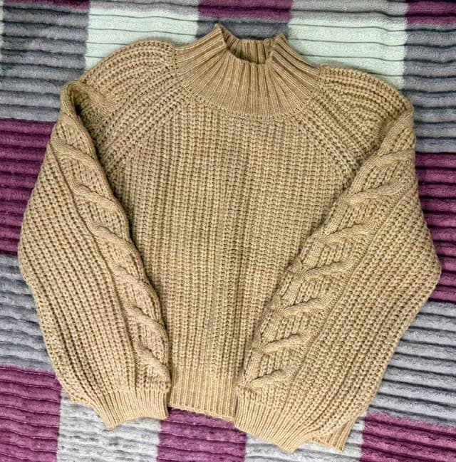 Женский теплый свитер, сумка