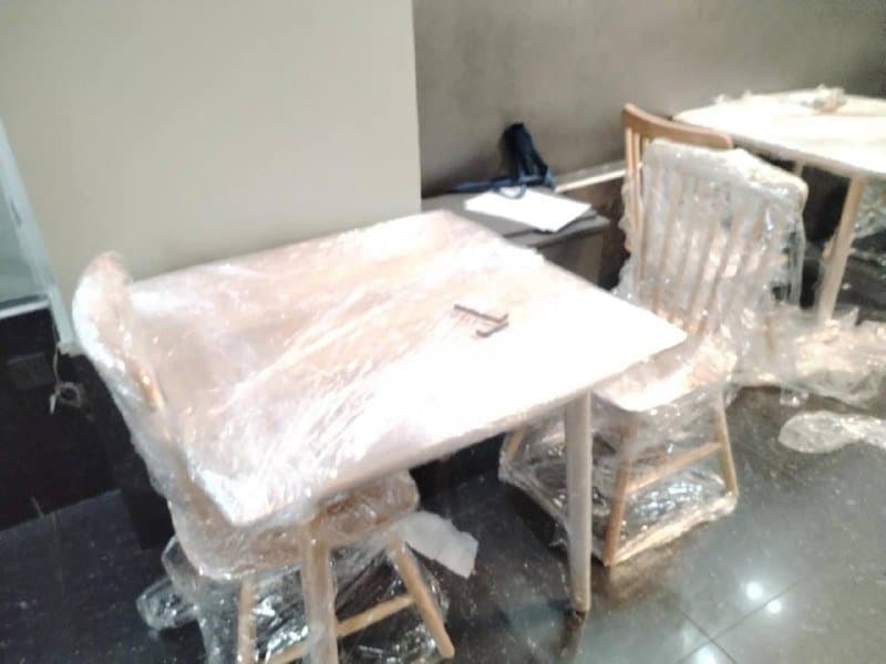 Стол обеденный и 2 стула новые 2