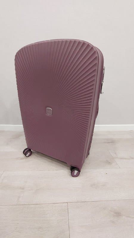 Чемодан на колёсах Francesco Molinary фиолетовый 98.5 л