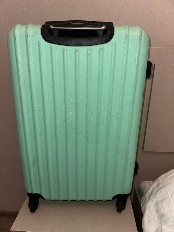 Чемоданы размер S и M, три штуки 6