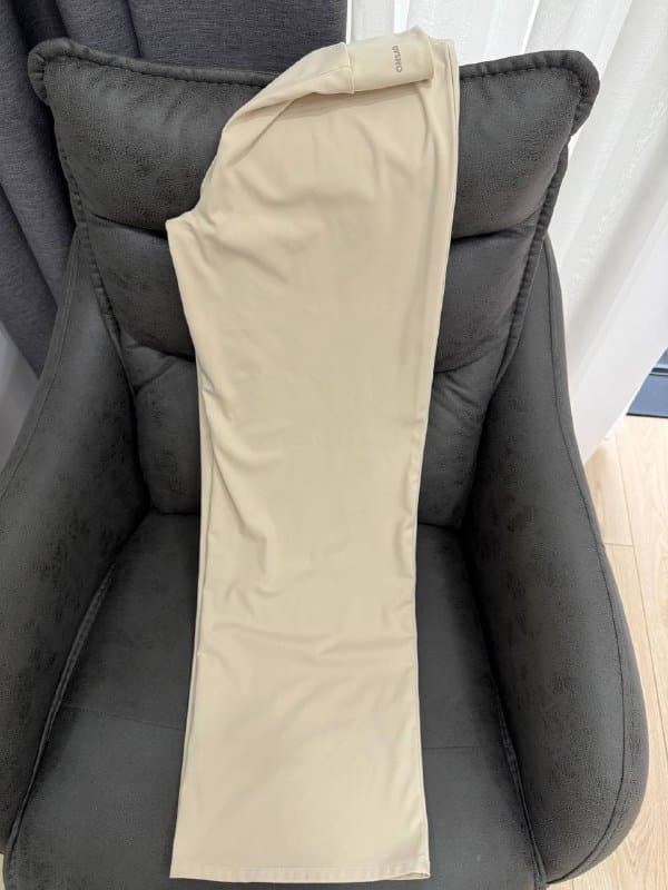 Юбка трикотажная теплая, утягивающие трусы слипы, джинсовый сарафан, штаны бежевые 4