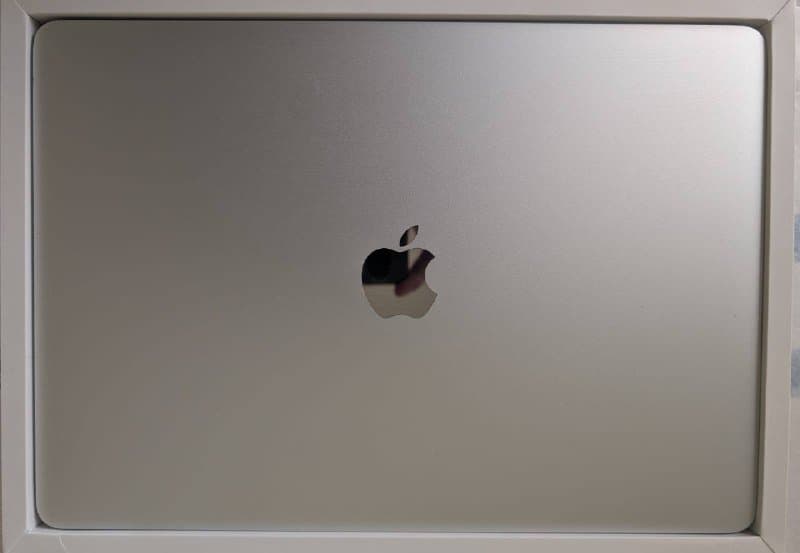 MacBook Pro 13" 2022 Apple M2 8GB RAM 256GB SSD 2