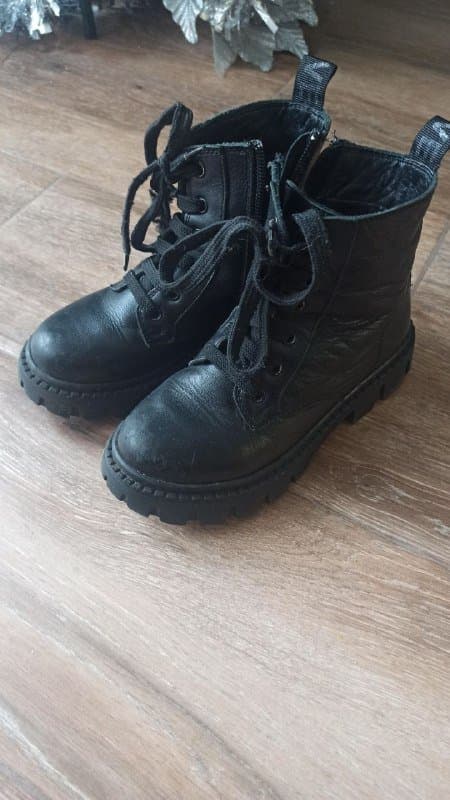 Детские ботинки и туфли на девочку