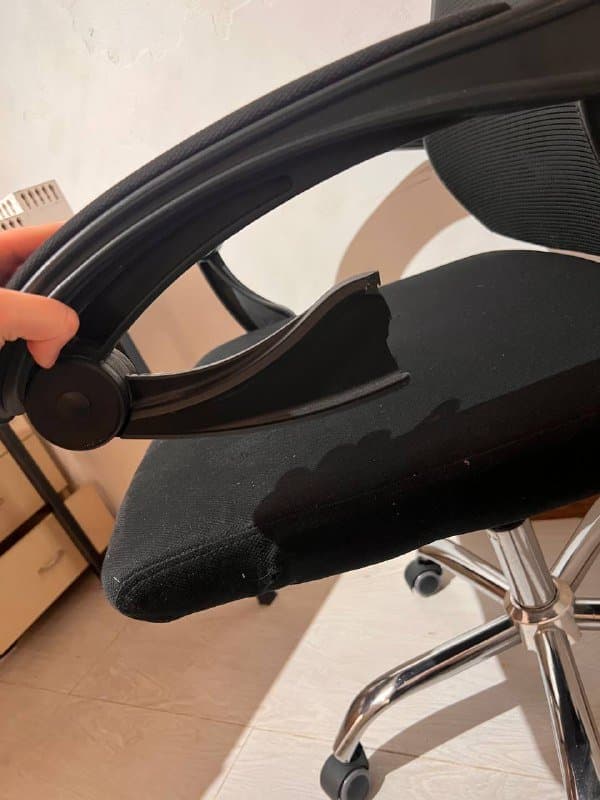 Офисное кресло 2