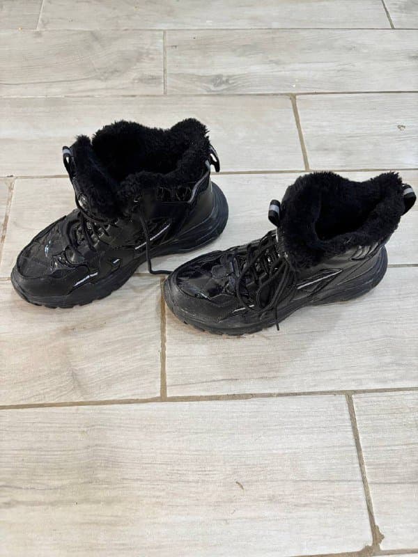 Свитшот, толстовка, штаны, куртки, кофты, кроссовки женские 10