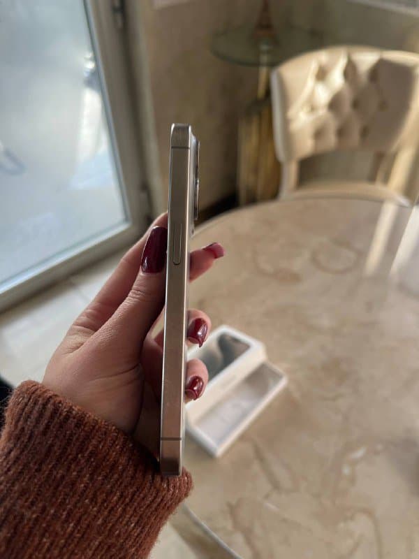 iPhone 15 Pro 256 ГБ 4