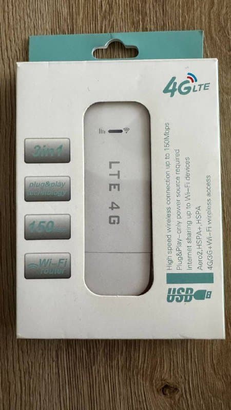 Экспресс-очищающие салфетки, щётка для волос, модем, линза айфон 7