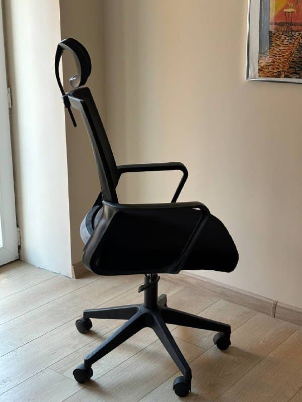 Офисный стул 2