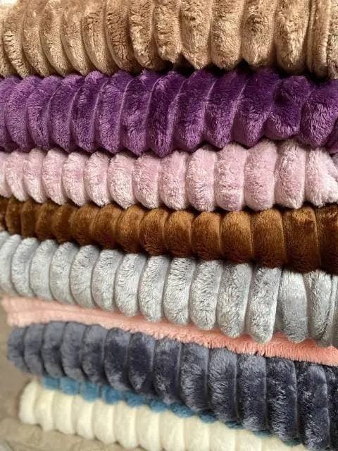 плед шарпей в разных цветах