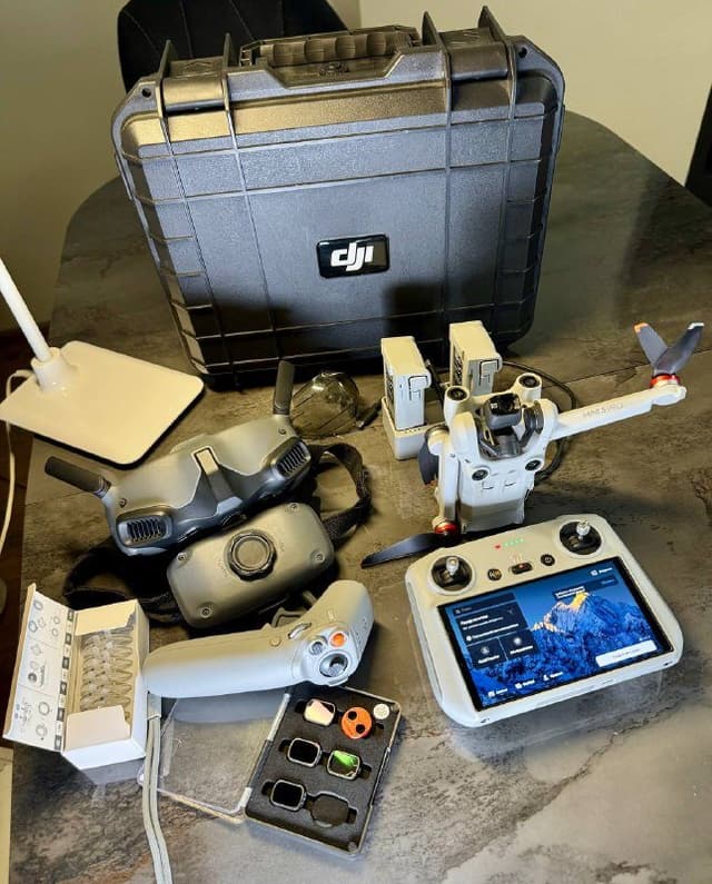 Дрон Dji mini 3 pro, очки DJI Goggles N2, пульт DJI RC Motion 2