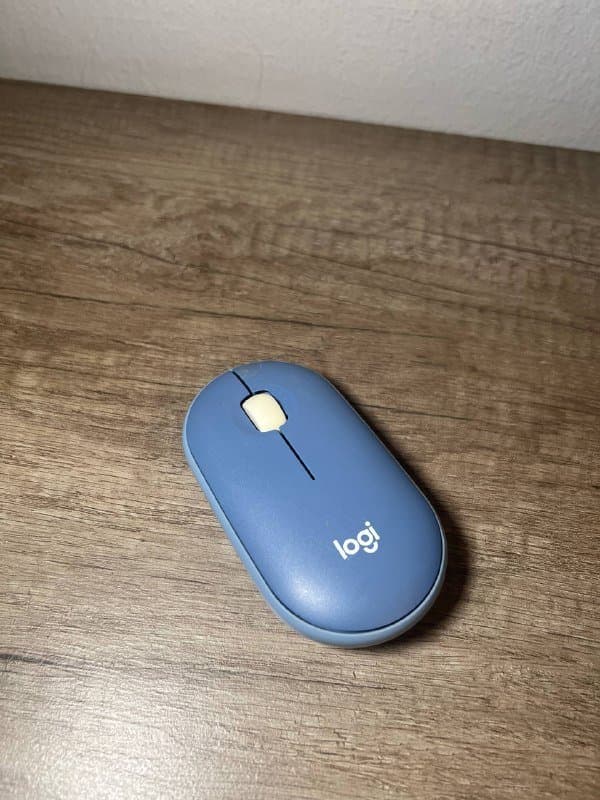 Беспроводная мышь Logitech