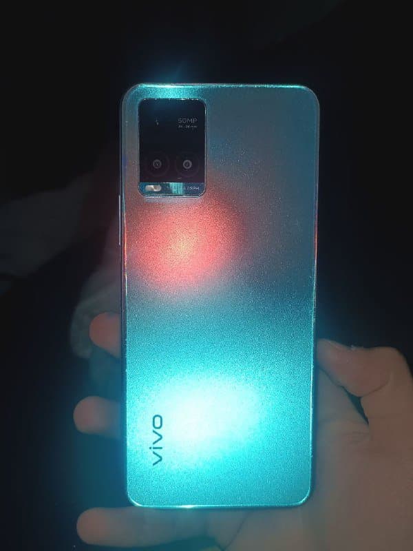 Vivo y33s 128 Гб, 8 оперативная память 2