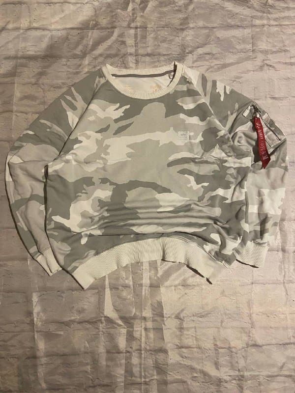 толстовки и брюки Carhartt, Lonsdale, Alpha Industries 4