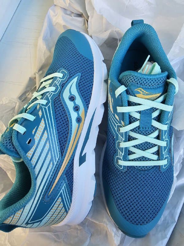 кроссовки saucony 37.5 размер