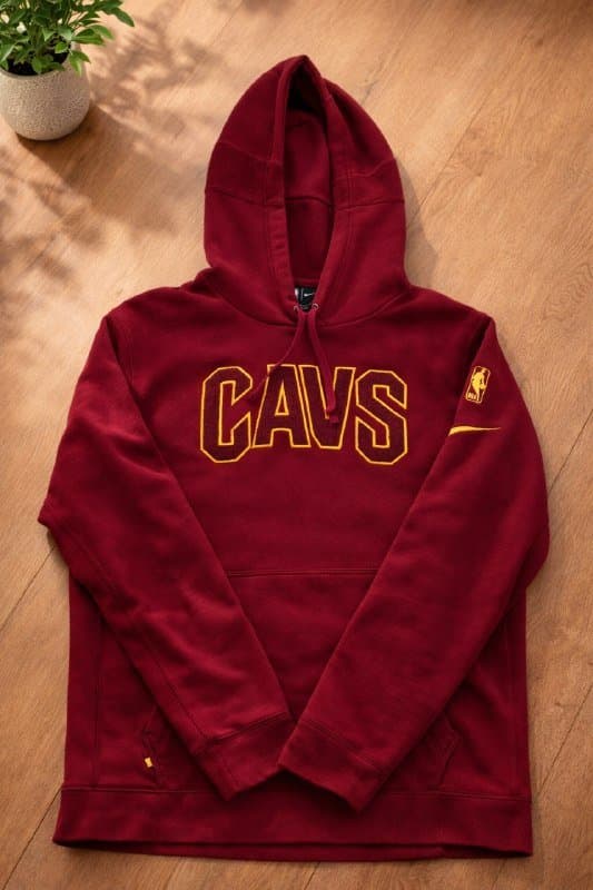 Толстовка Nike NBA, джинсовые и черные джоггеры