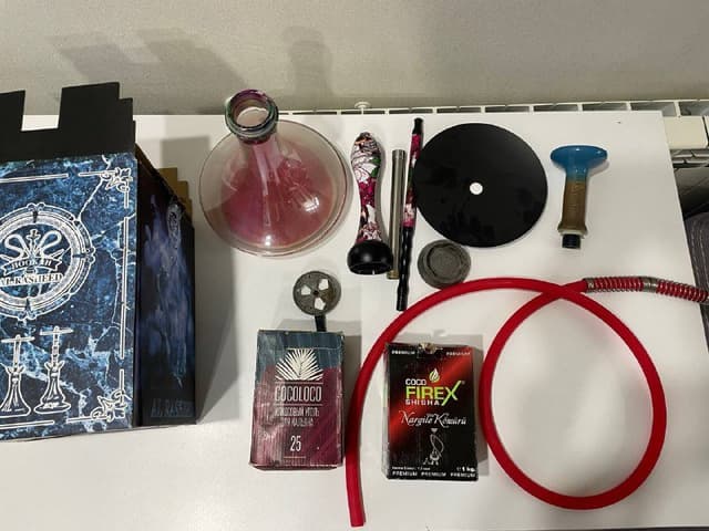 Кальян с мундштуками и углями