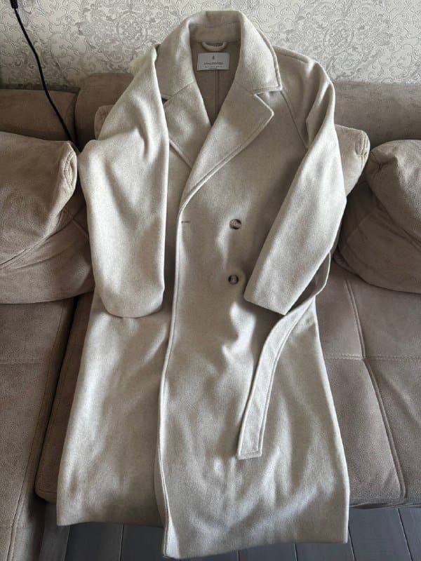 Пальто женское Stradivarius размер S 3